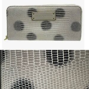 MARC JACOBS ✨ grey snakeskin polka dot wallet continental